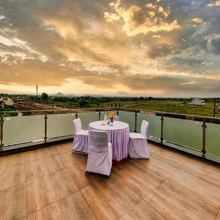 Hotel Chandradeep Regency Dhule Ngoại thất bức ảnh