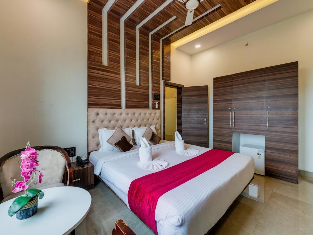 Hotel Chandradeep Regency Dhule Ngoại thất bức ảnh