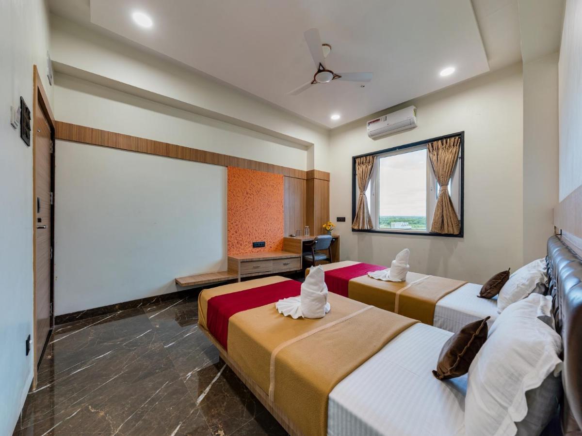 Hotel Chandradeep Regency Dhule Ngoại thất bức ảnh